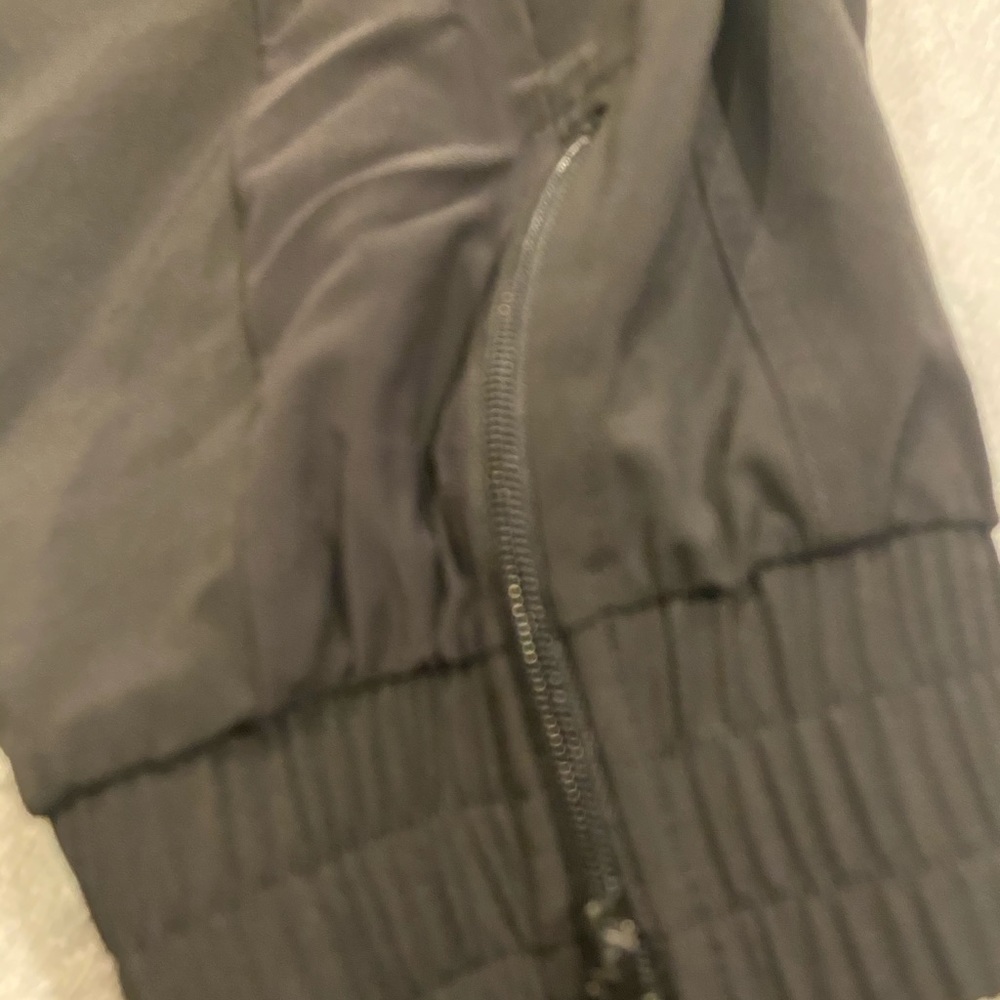 Like New Victoria’s Secret Sport Joggers - Picture 5 of 10